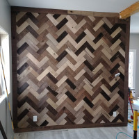 Finish Carpentry: Baseboards, Crown Moulding, Wainscott — Hamilton, Ontario - Hamilton, Ontario project photo