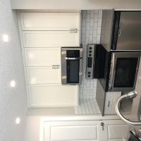 Finish Carpentry: Baseboards, Crown Moulding, Wainscott - Calgary, Alberta project photo